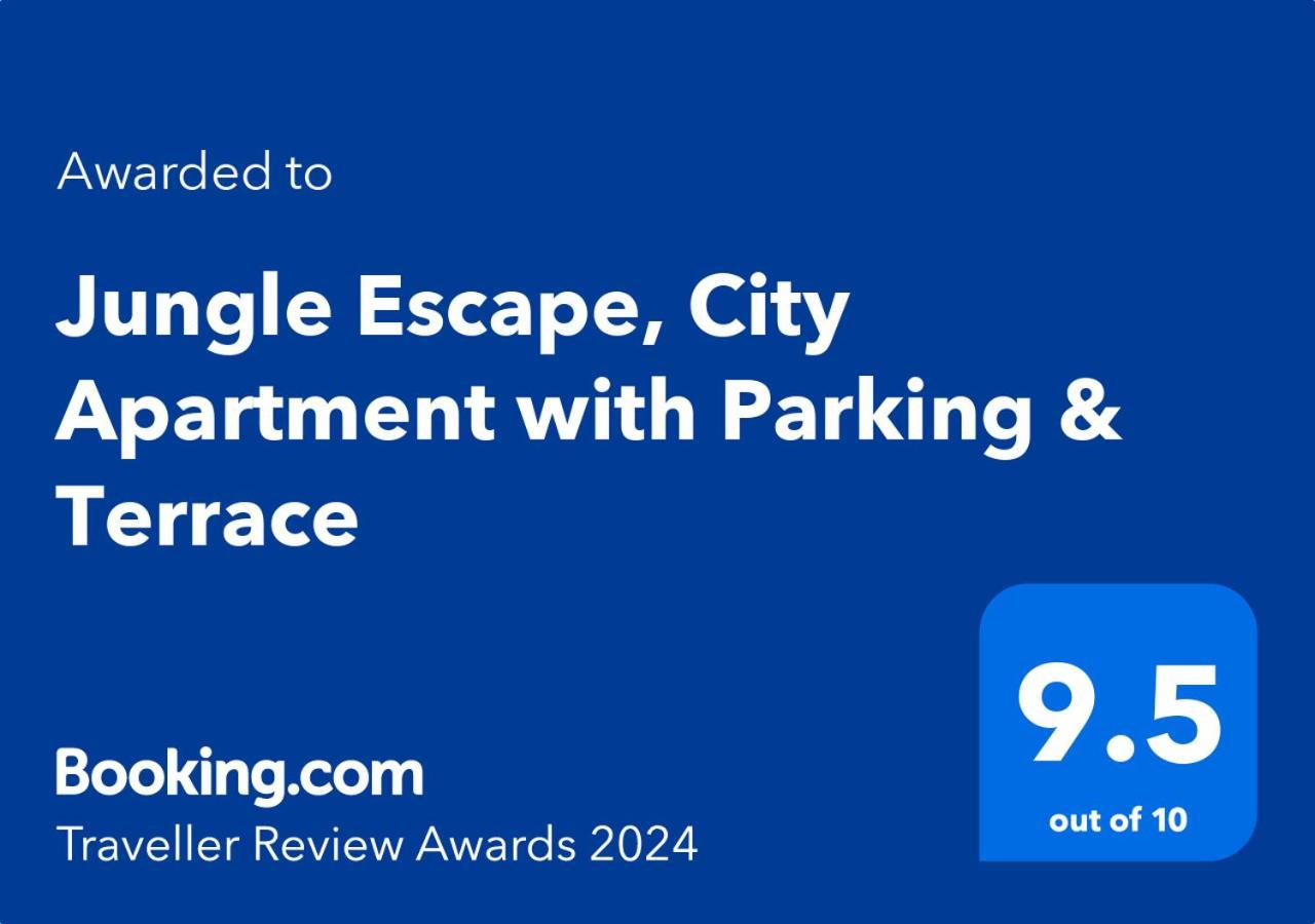 Jungle Escape, City Apartment With Parking & Terrace Chester Eksteriør billede
